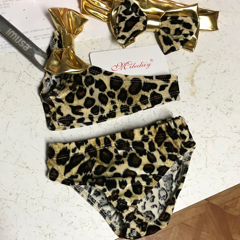 Infant bathingsuit